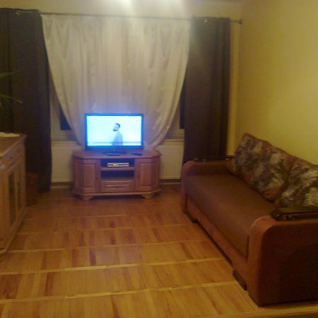 Apartment With Balcony Lviv Exterior photo